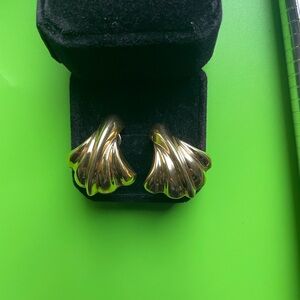 [Milor] Vintage 18K Yellow Gold Scalloped Earrings
